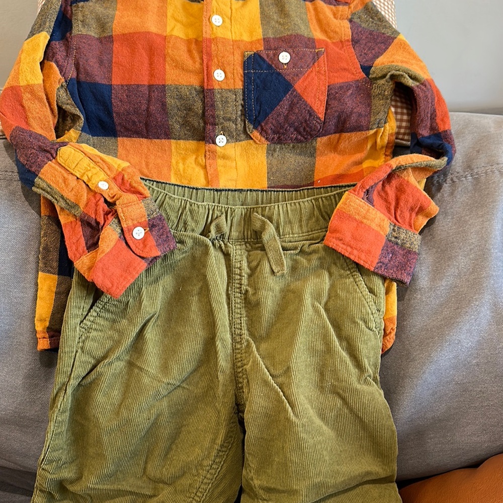 Boys fall outfit. Perfect for fall days and school pictures
